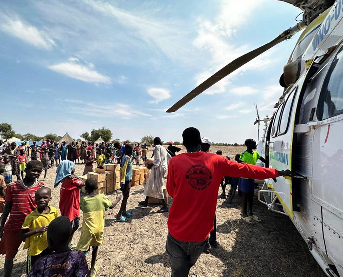 humanitarian-missions-04